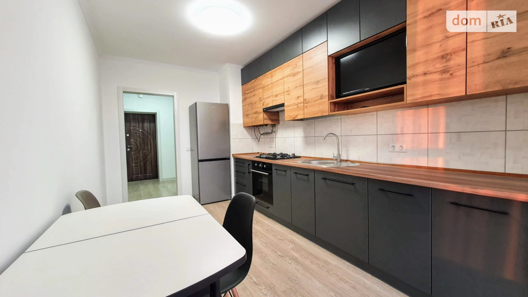 Сдается в аренду 1-комнатная квартира 45 кв. м в, цена: 350 $ - фото 2