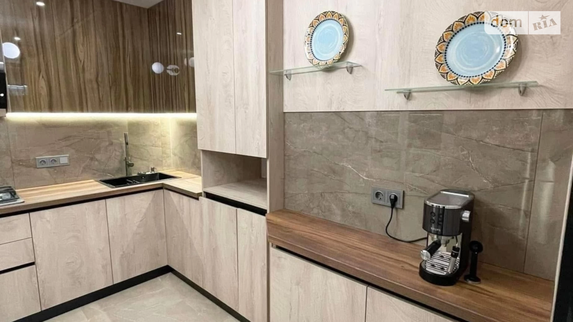2-комнатная квартира 75 кв. м в, цена: 94000 $ - фото 4