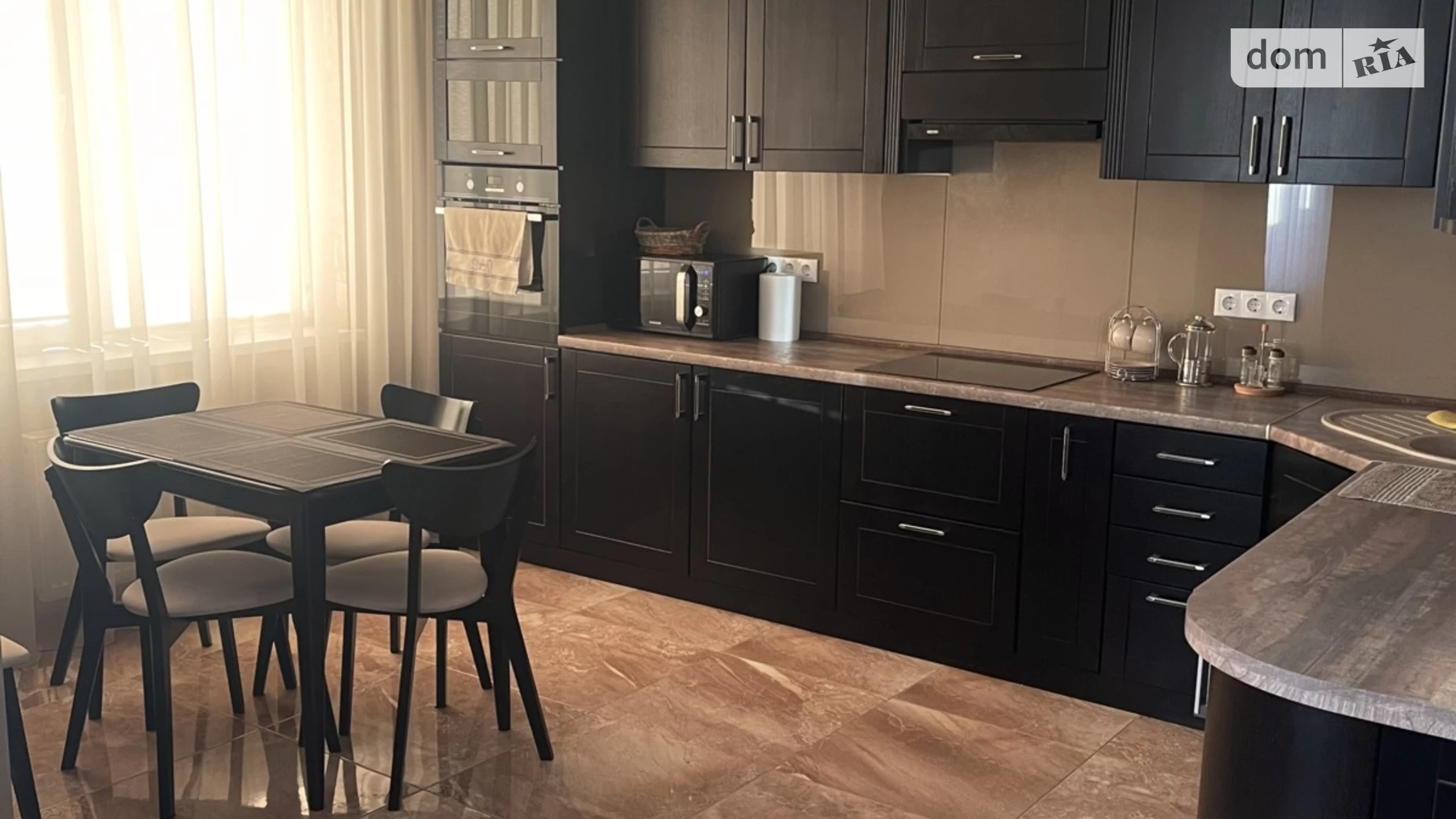 Продается 2-комнатная квартира 68.5 кв. м в Броварах, ул. Киевская, 243А - фото 4