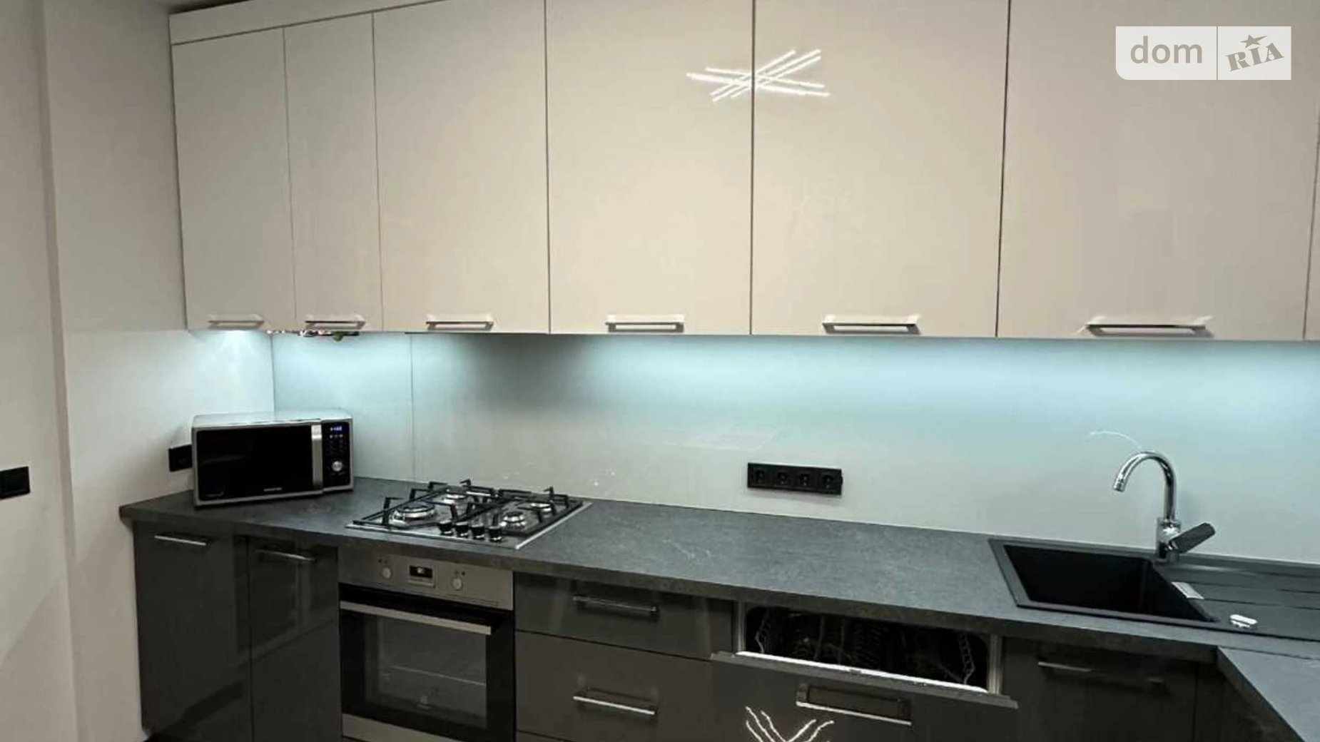 Здається в оренду 1-кімнатна квартира 45 кв. м у Львові, ул. Стрийська, 108/1 - фото 2