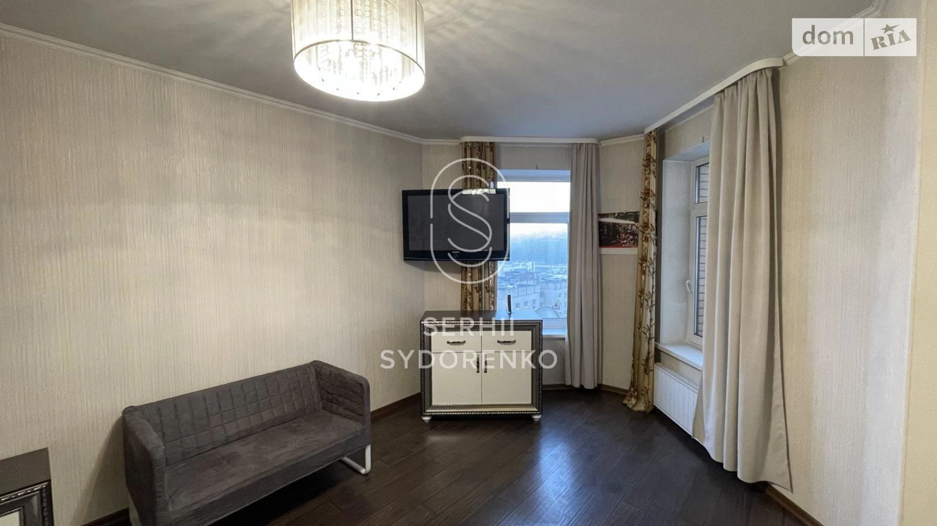 Продается 1-комнатная квартира 47.2 кв. м в Киеве, ул. Паньковская, 27/78 - фото 4