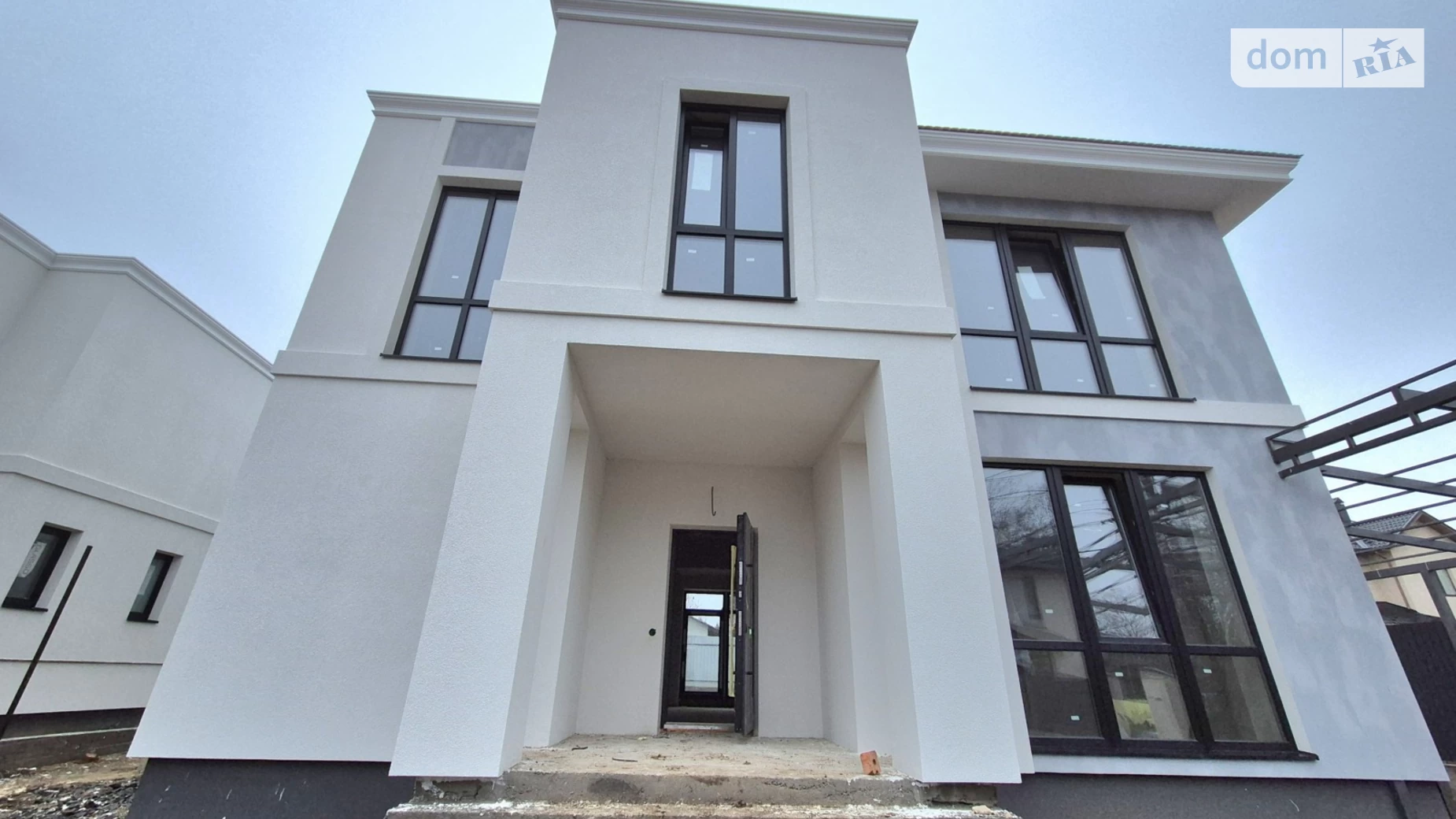 Продается дом на 2 этажа 170 кв. м с балконом, цена: 165000 $ - фото 3