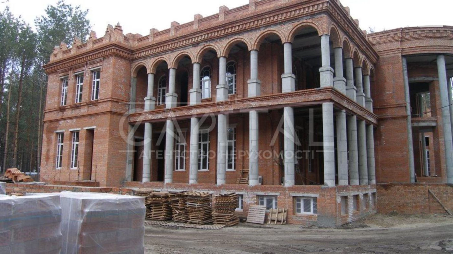 Продается дом на 3 этажа 3200 кв. м с садом, цена: 790000 $ - фото 2