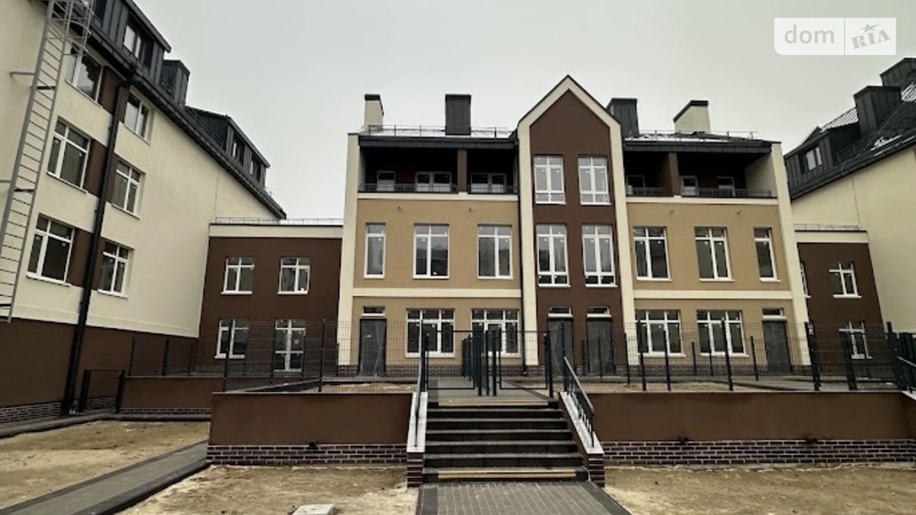 Продается 4-комнатная квартира 98 кв. м в Броварах, ул. Согласия, 38 - фото 3