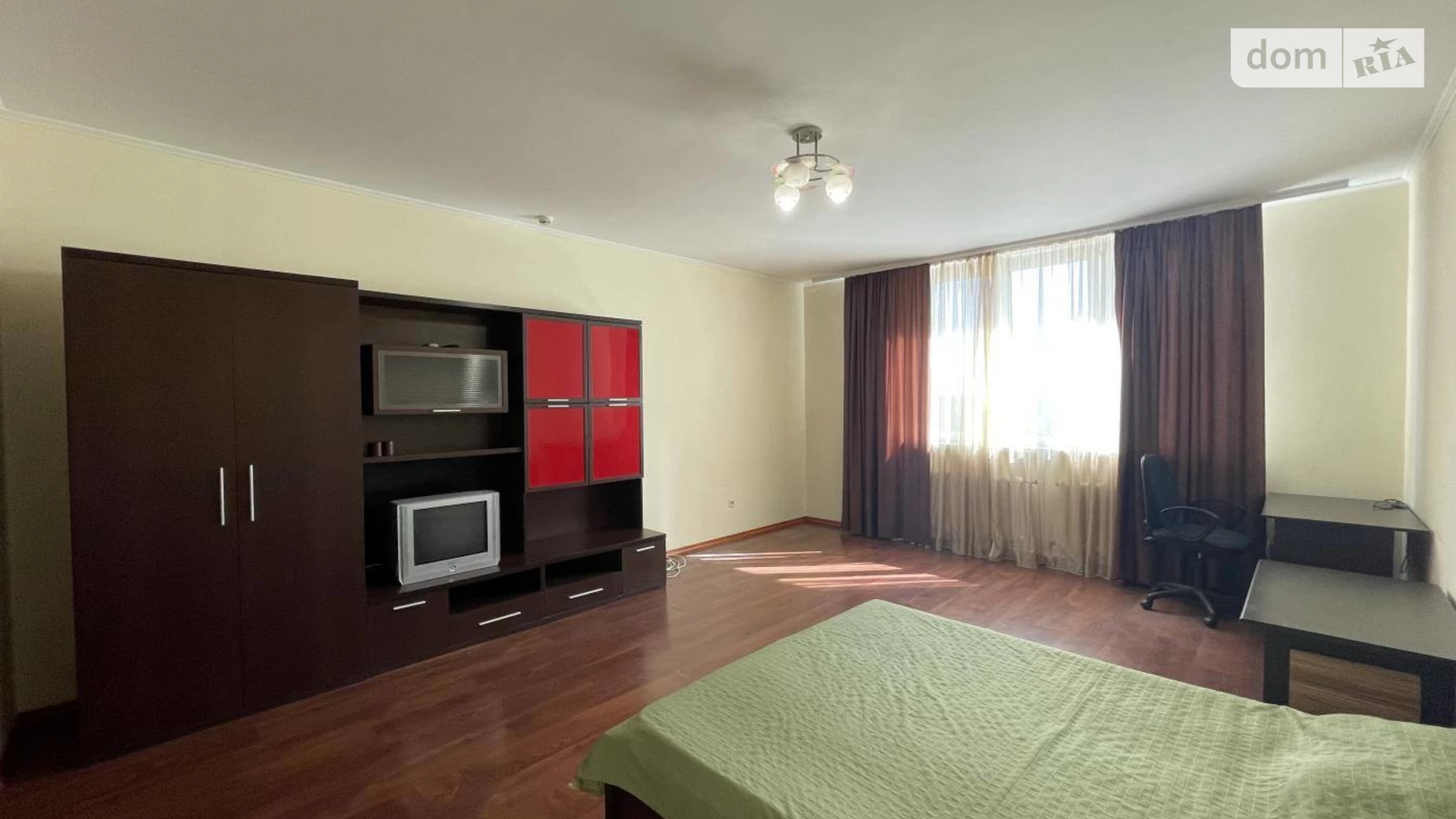 Продается 1-комнатная квартира 58.8 кв. м в Киеве, ул. Срибнокильская, 1 - фото 3