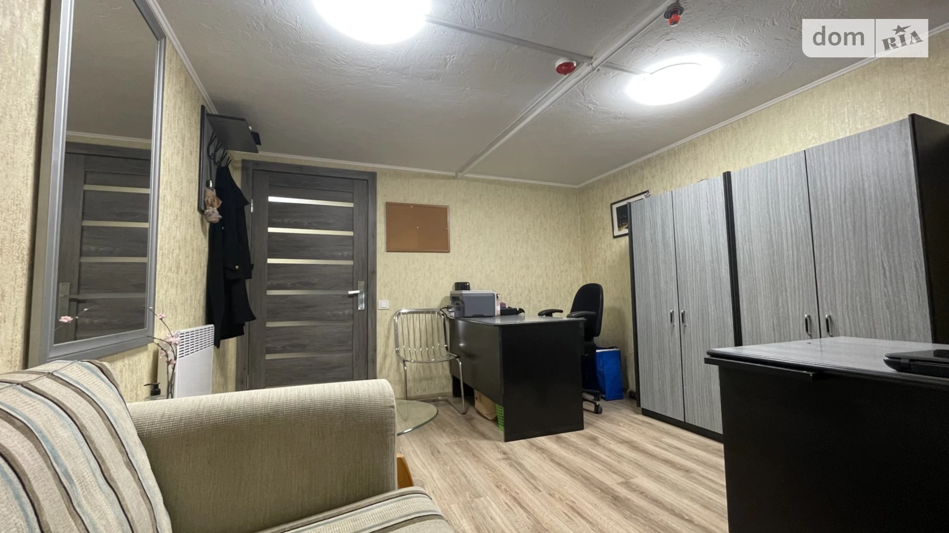Сдается в аренду офис 13 кв. м в бизнес-центре, цена: 155 $ - фото 3