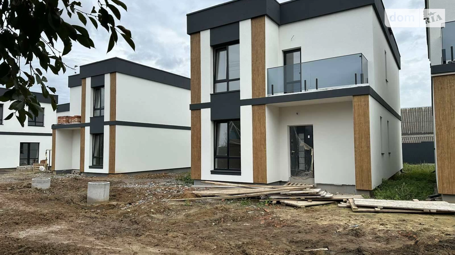 Продается дом на 2 этажа 125 кв. м с участком, цена: 140000 $ - фото 2