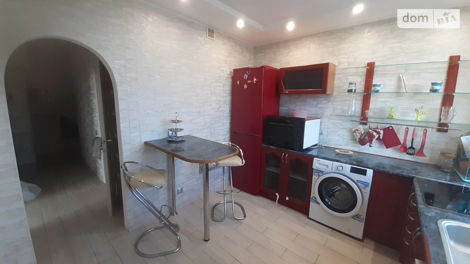 Продается 2-комнатная квартира 60 кв. м в Борисполе, ул. Привокзальная - фото 2