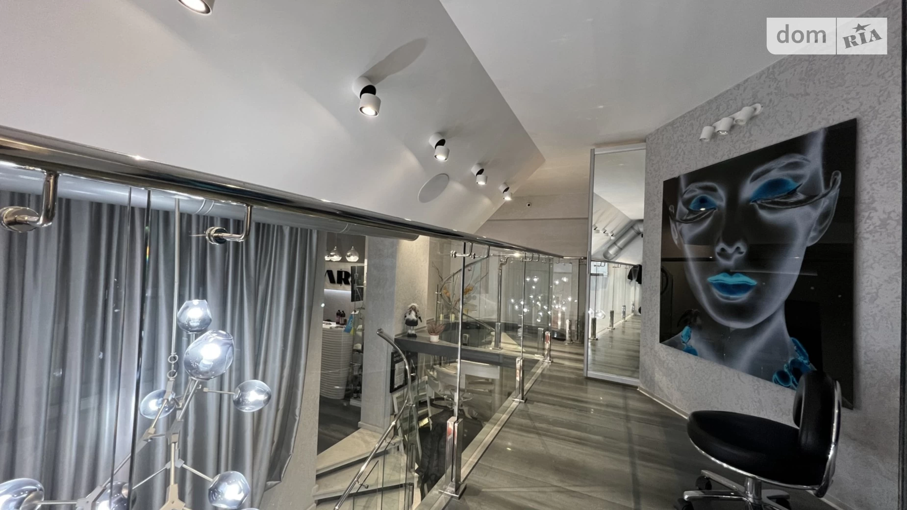Продается офис 64.9 кв. м в бизнес-центре, цена: 180000 $ - фото 3