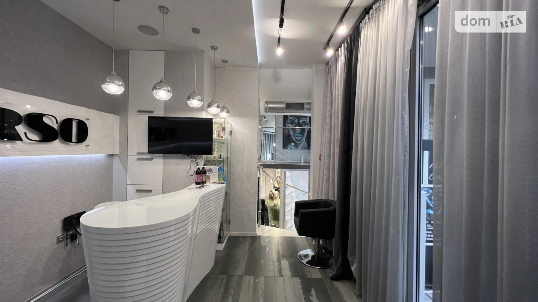 Продается офис 64.9 кв. м в бизнес-центре, цена: 180000 $ - фото 2