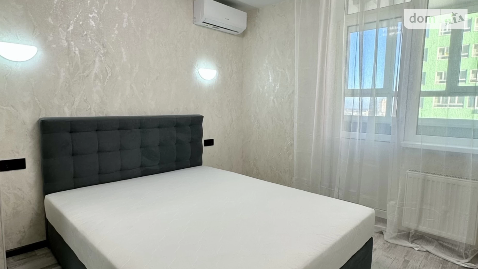 Продается 1-комнатная квартира 35 кв. м в Броварах, ул. Симоненко, 107 - фото 3