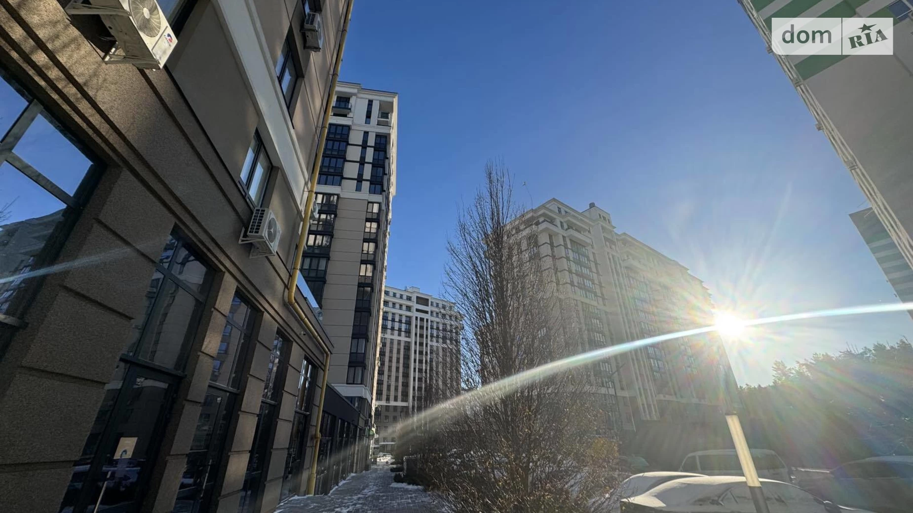 Продается 2-комнатная квартира 63 кв. м в Ирпене, ул. Университетская(Карла Маркса), 3/1 - фото 2