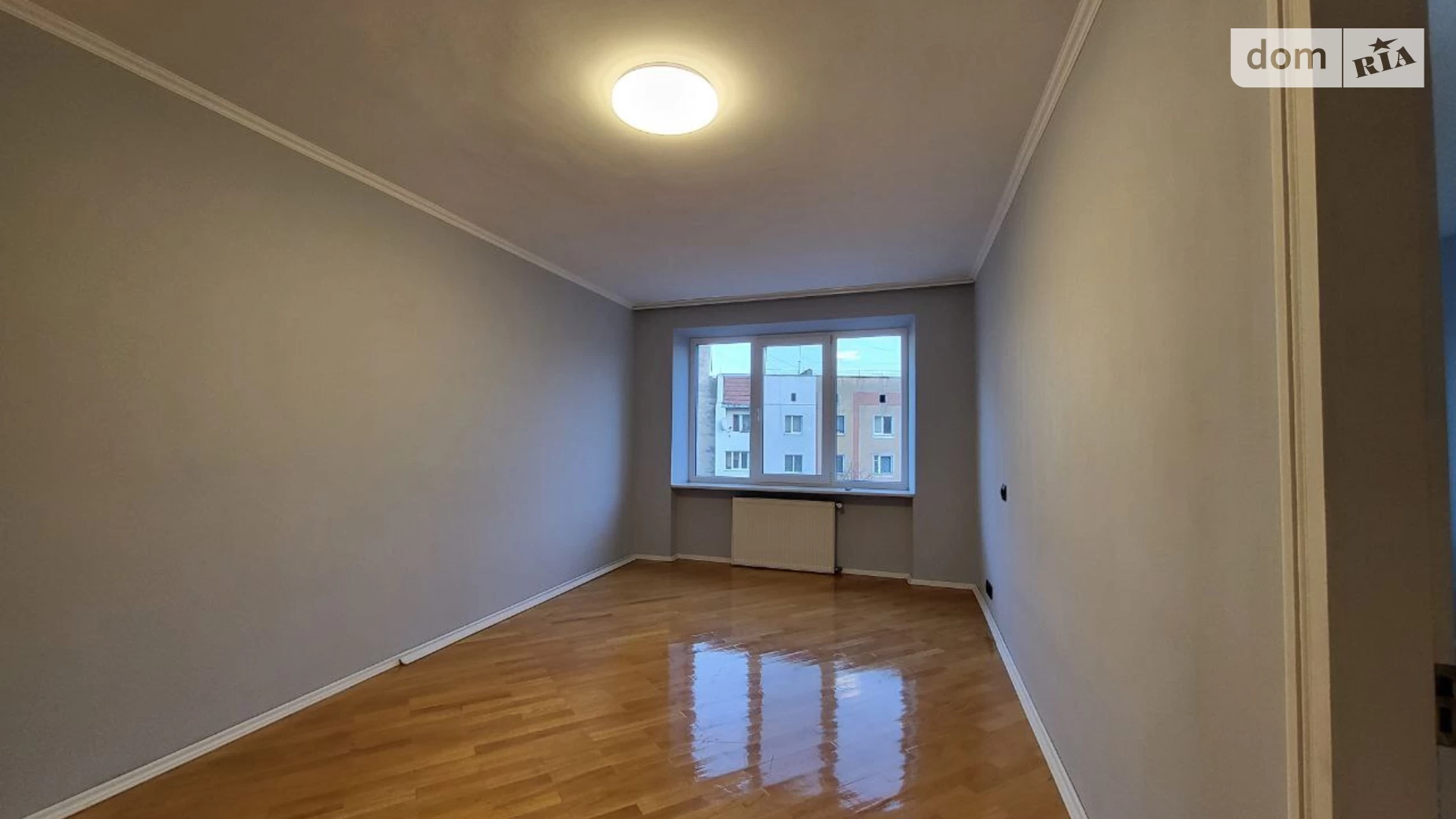 Продается 3-комнатная квартира 60 кв. м в Ивано-Франковске, ул. Коновальца Евгения - фото 2