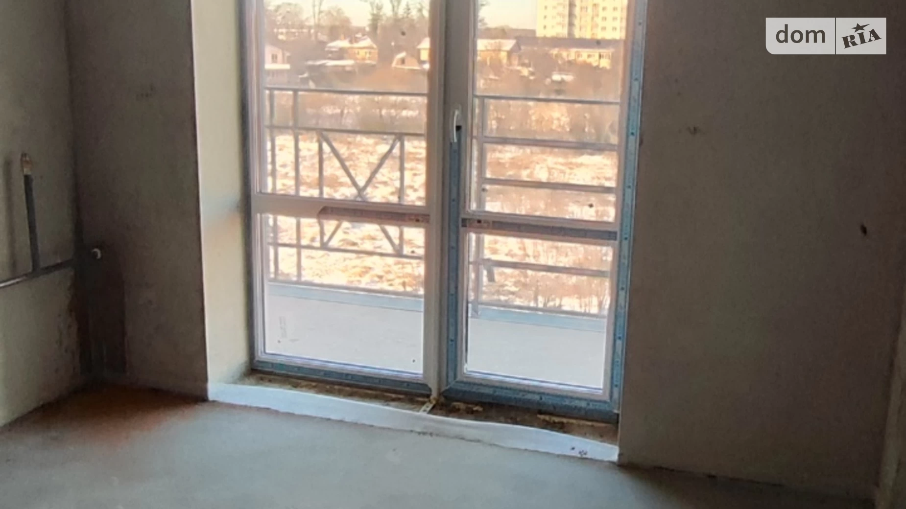 Продается 1-комнатная квартира 34 кв. м в Гостомеле, ул. Украинская, 12/2 - фото 3