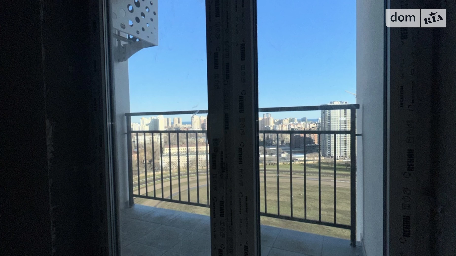 Продается 2-комнатная квартира 66 кв. м в Одессе, ул. Краснова, 3 корпус 60 - фото 2