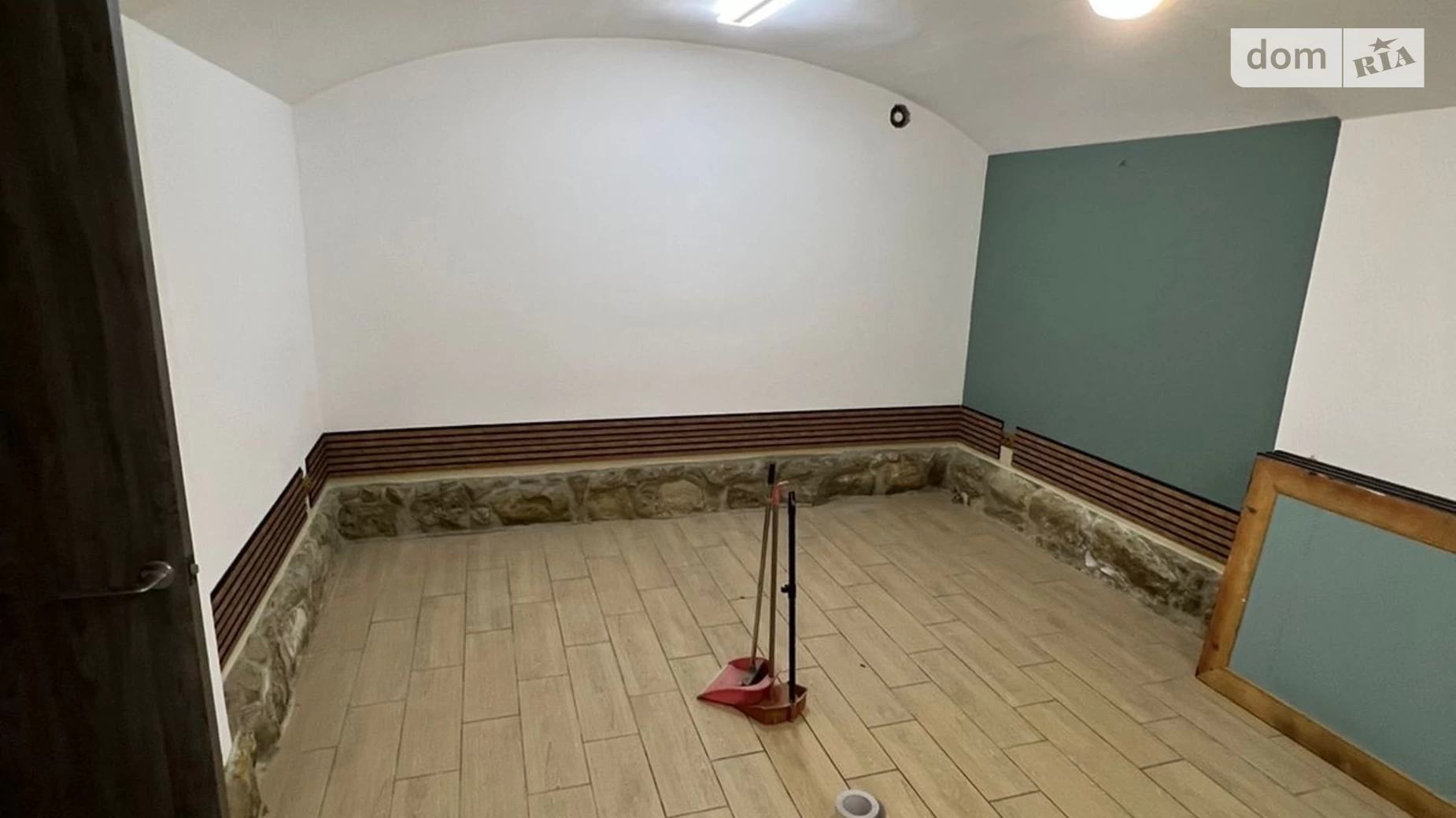 Здається в оренду приміщення вільного призначення 85 кв. м в 3-поверховій будівлі, цена: 18000 грн - фото 2