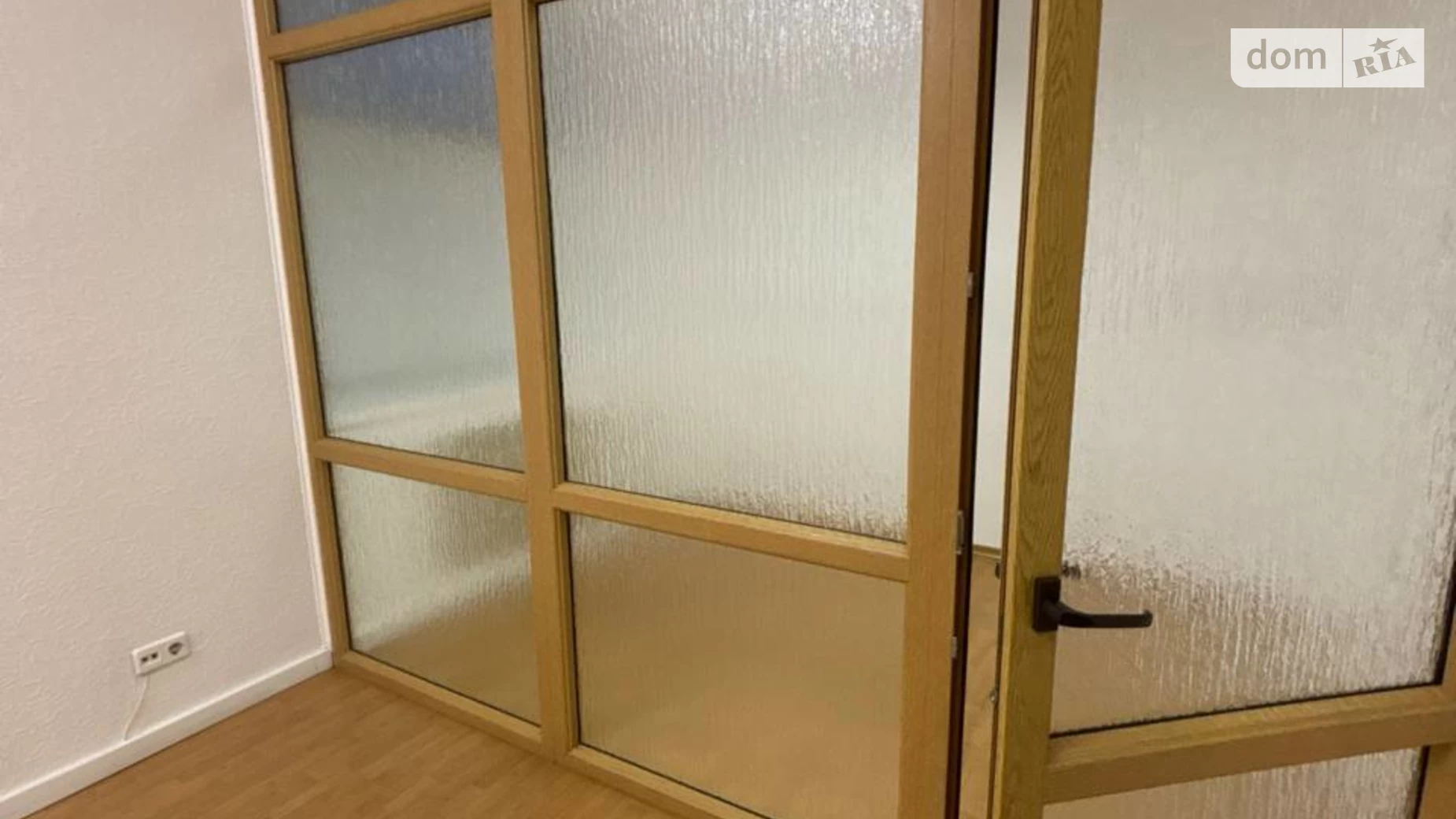 Сдается в аренду офис 27 кв. м в бизнес-центре, цена: 15000 грн - фото 3