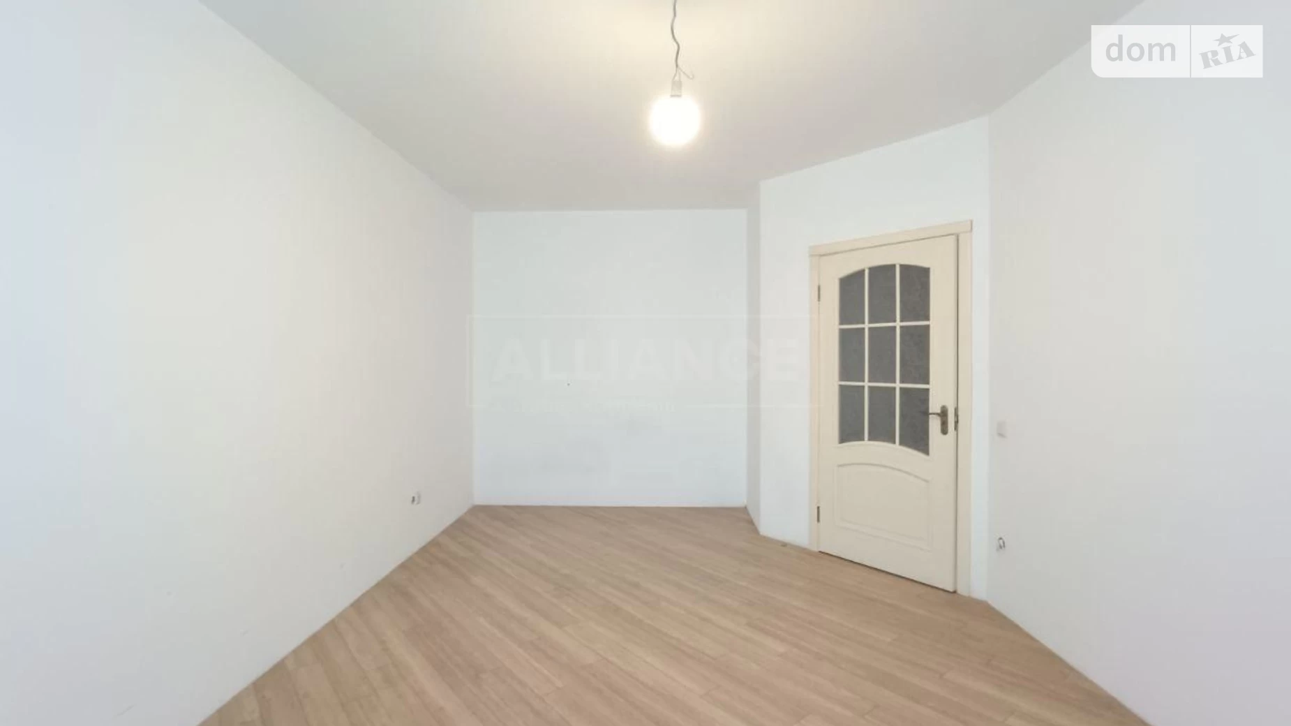 Продается 1-комнатная квартира 38.7 кв. м в Ивано-Франковске, ул. Ивасюка - фото 2