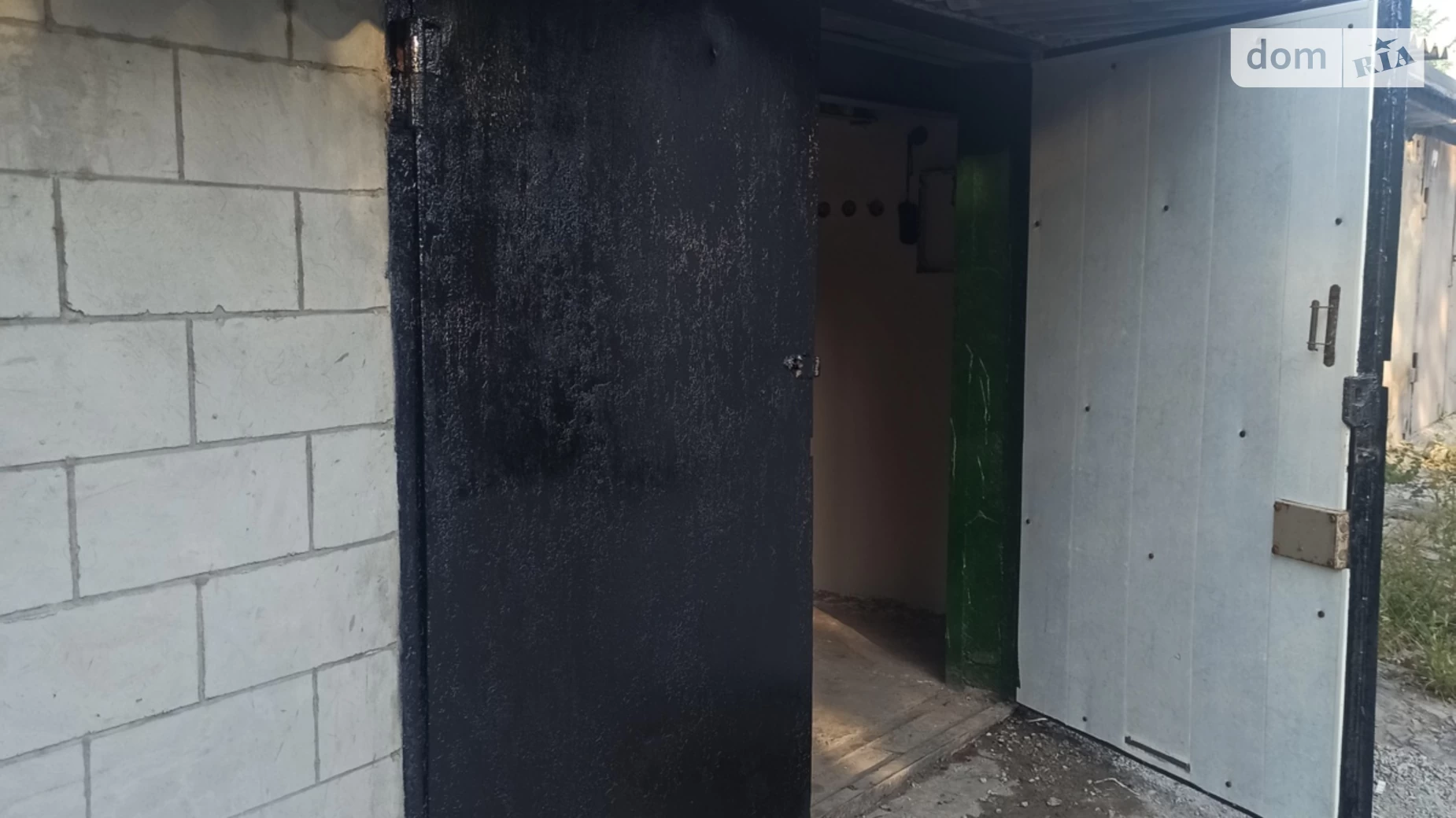 Сдается в аренду отдельно стоящий гараж под легковое авто на 29 кв. м, цена: 2100 грн - фото 2