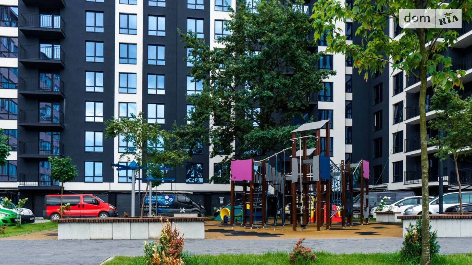 Продается 1-комнатная квартира 42 кв. м в Ивано-Франковске, ул. Химиков, 28 - фото 2