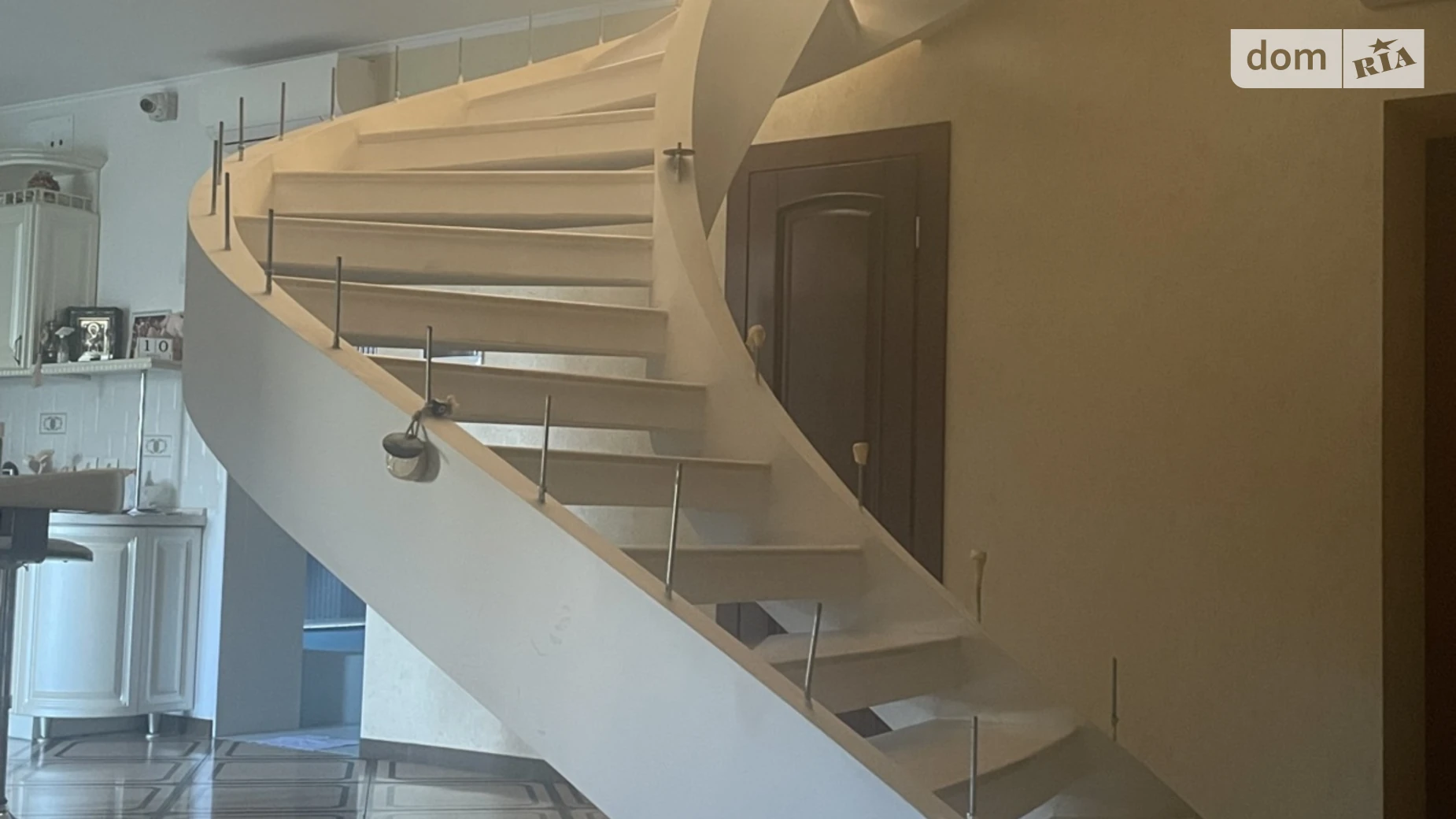 Продается дом на 2 этажа 221 кв. м с баней/сауной, цена: 190000 $ - фото 4