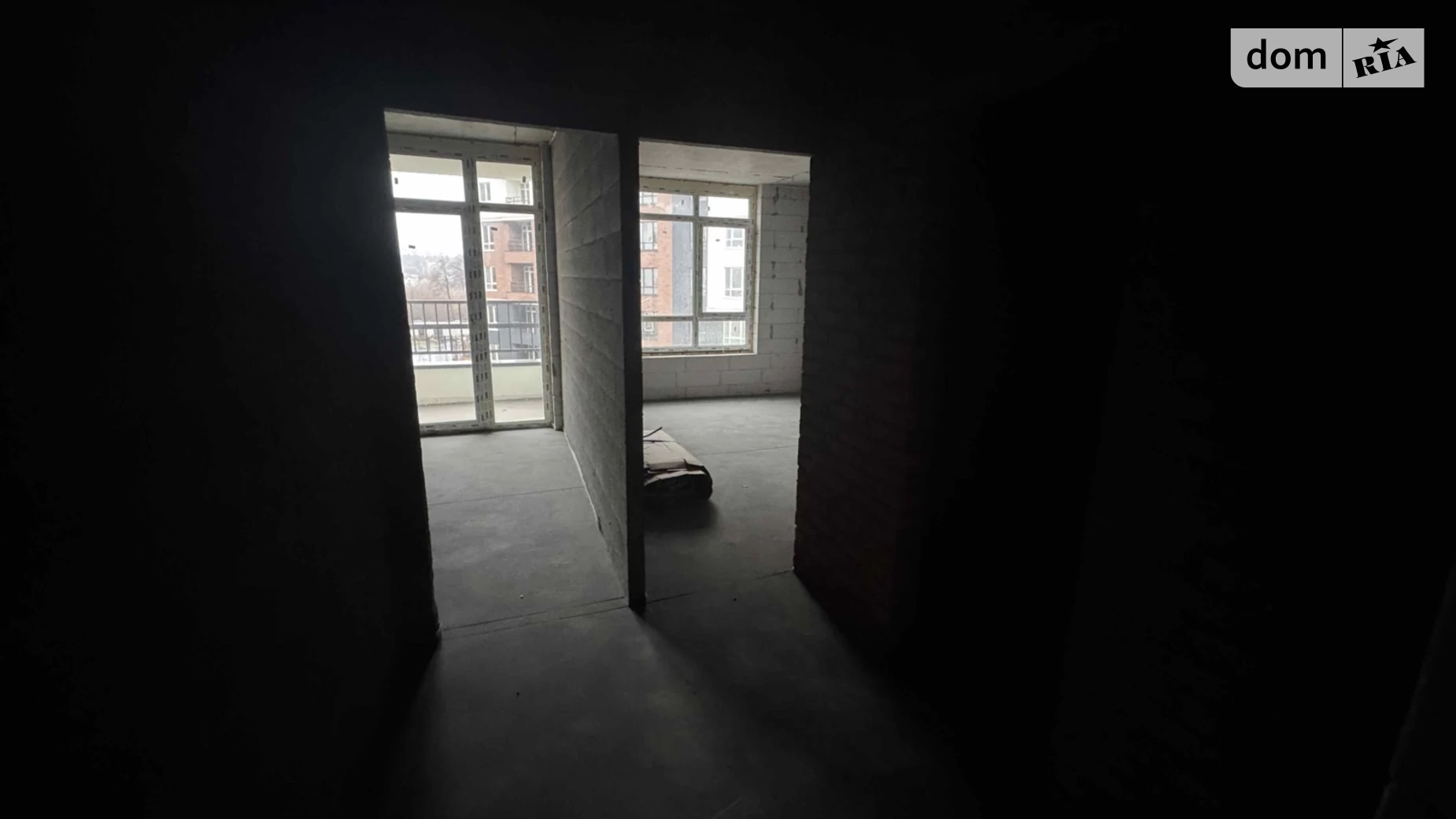 Продается 1-комнатная квартира 38 кв. м в Ирпене, ул. Кобылянской Ольги, 1В/19 - фото 2