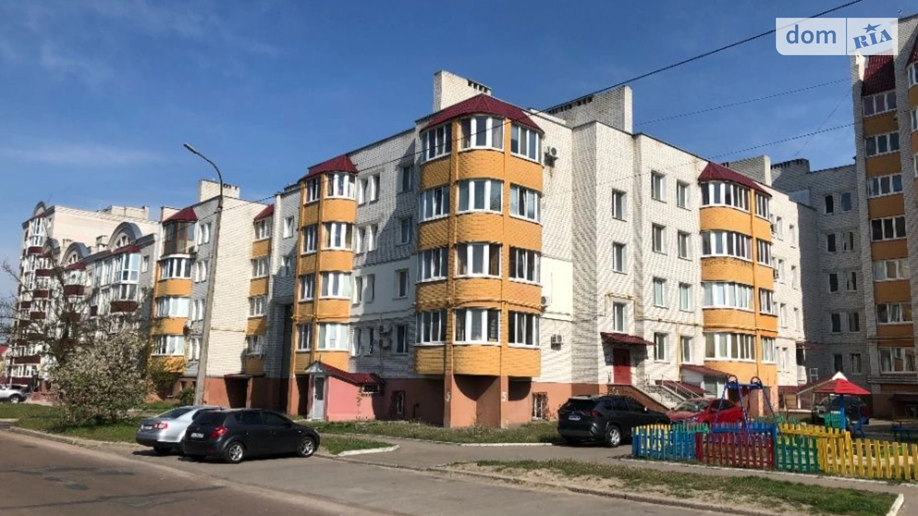 Продается 4-комнатная квартира 138.7 кв. м в Чернигове, ул. Красносельского, 73А - фото 3