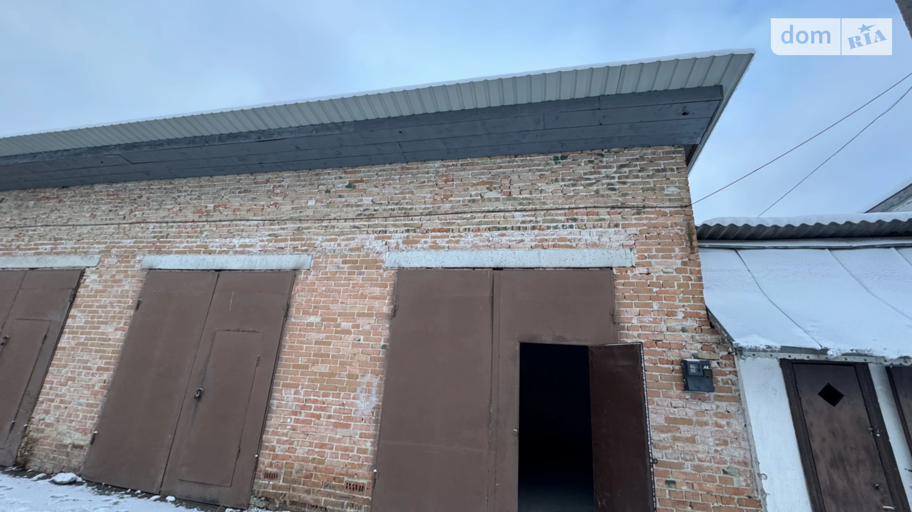 Сдается в аренду отдельно стоящий гараж под легковое авто на 30 кв. м, цена: 3500 грн - фото 2