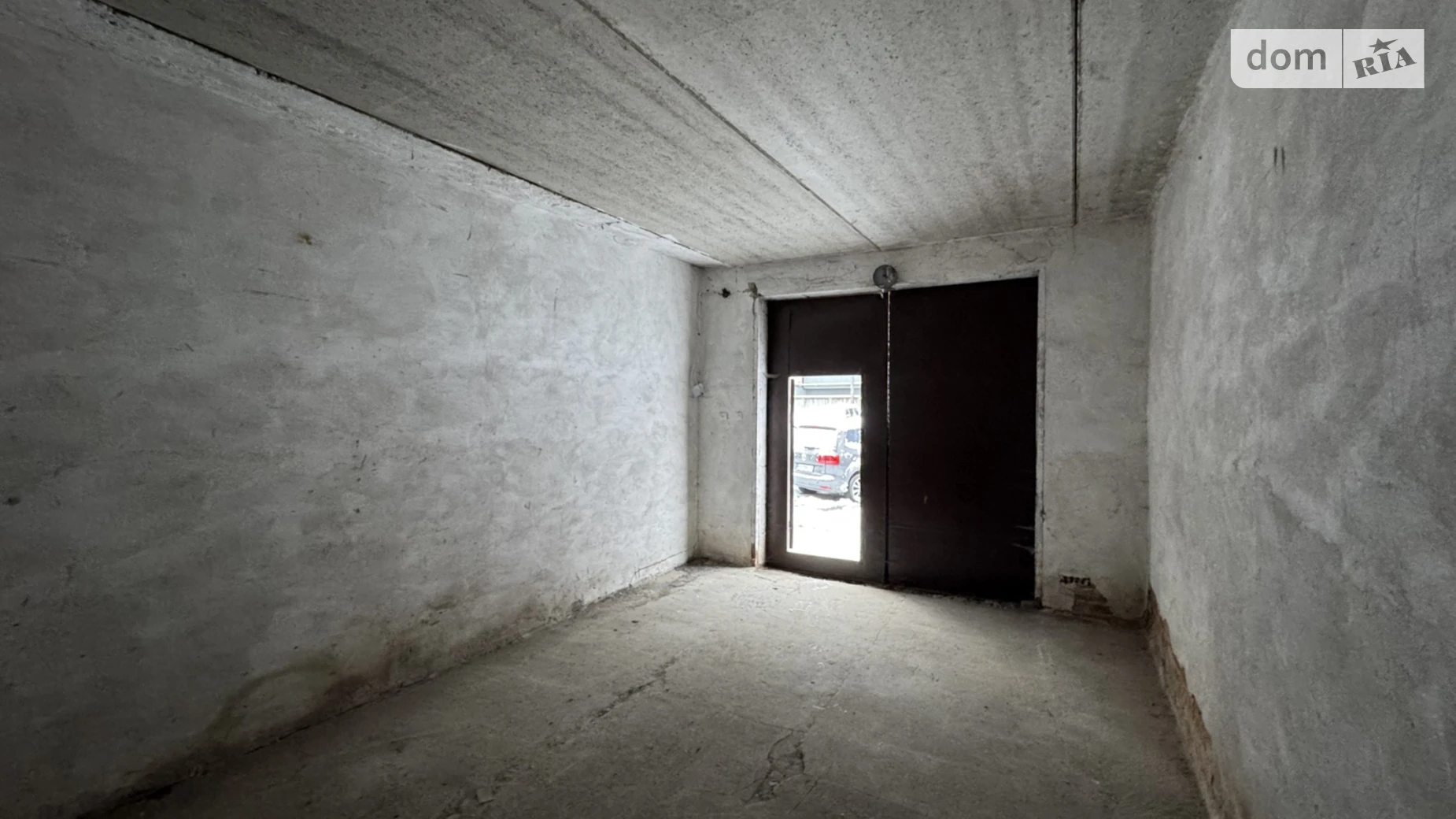 Сдается в аренду отдельно стоящий гараж под легковое авто на 30 кв. м, цена: 3500 грн - фото 3