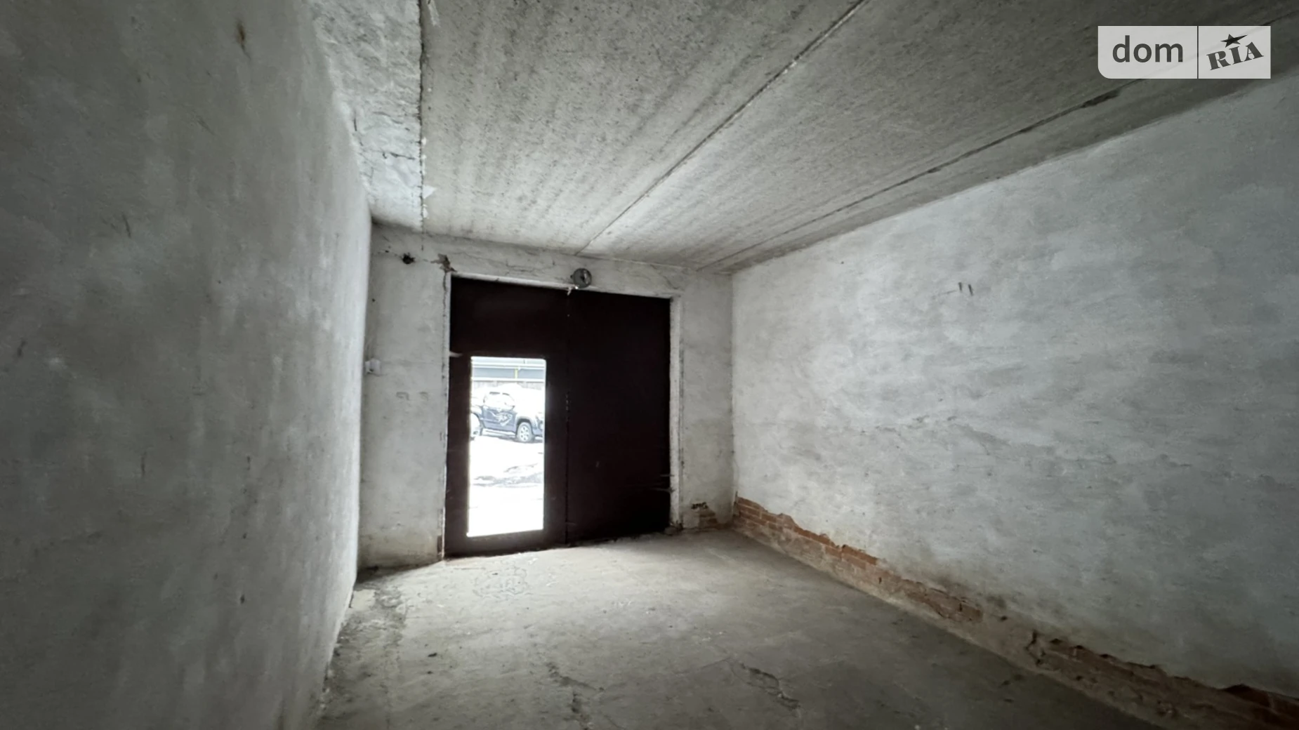 Сдается в аренду отдельно стоящий гараж под легковое авто на 30 кв. м, цена: 3500 грн - фото 4