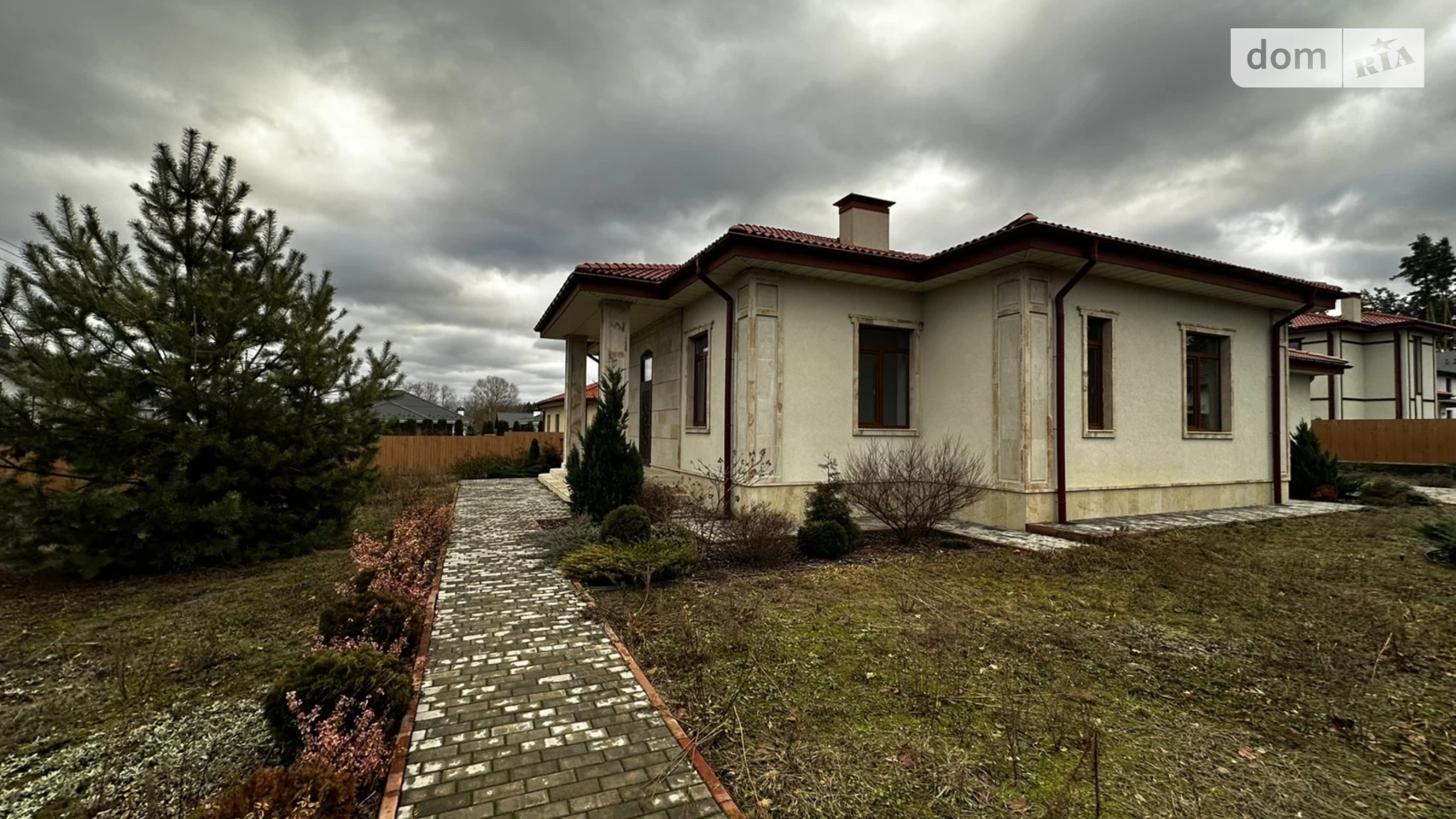 Продается одноэтажный дом 250 кв. м с камином, цена: 260000 $ - фото 2