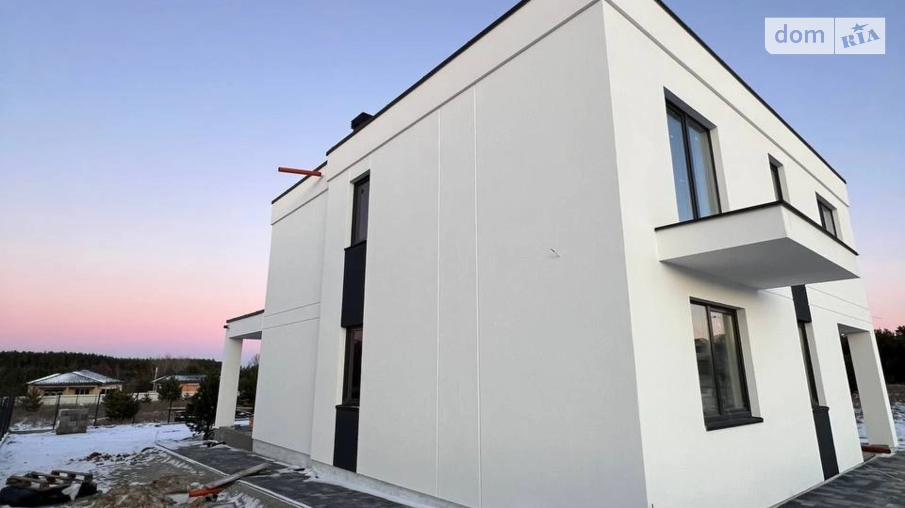 Продается дом на 2 этажа 200 кв. м с балконом, цена: 125000 $ - фото 3