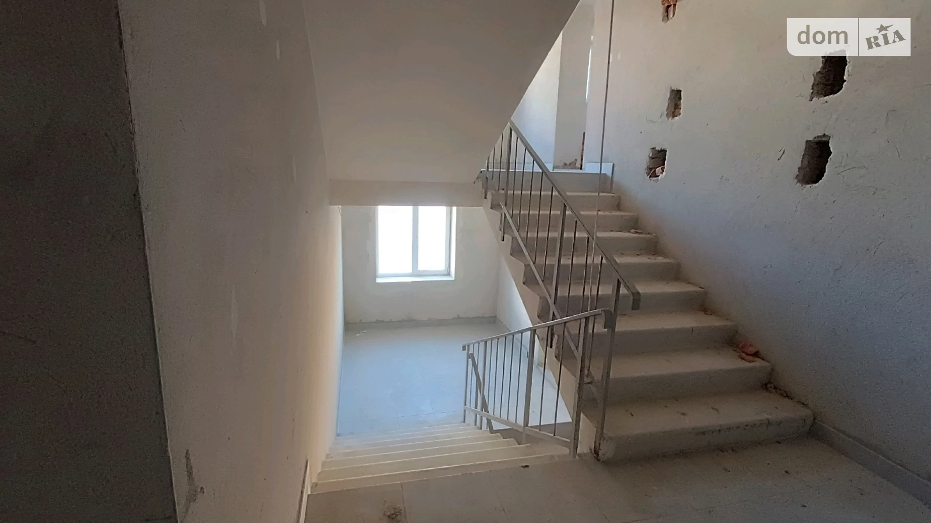 Продается 2-комнатная квартира 66 кв. м в Хмельницком, ул. Озерная, 6/1 - фото 2
