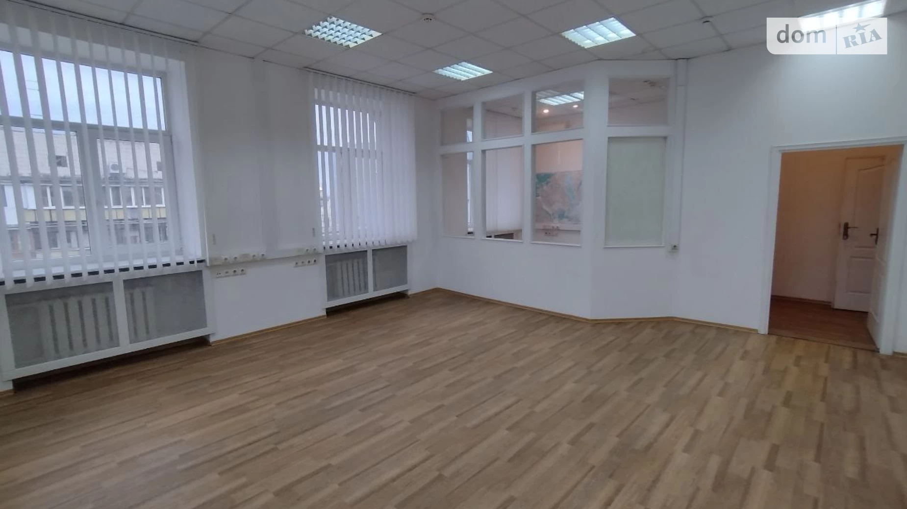 Сдается в аренду офис 50 кв. м в бизнес-центре, цена: 17500 грн - фото 4