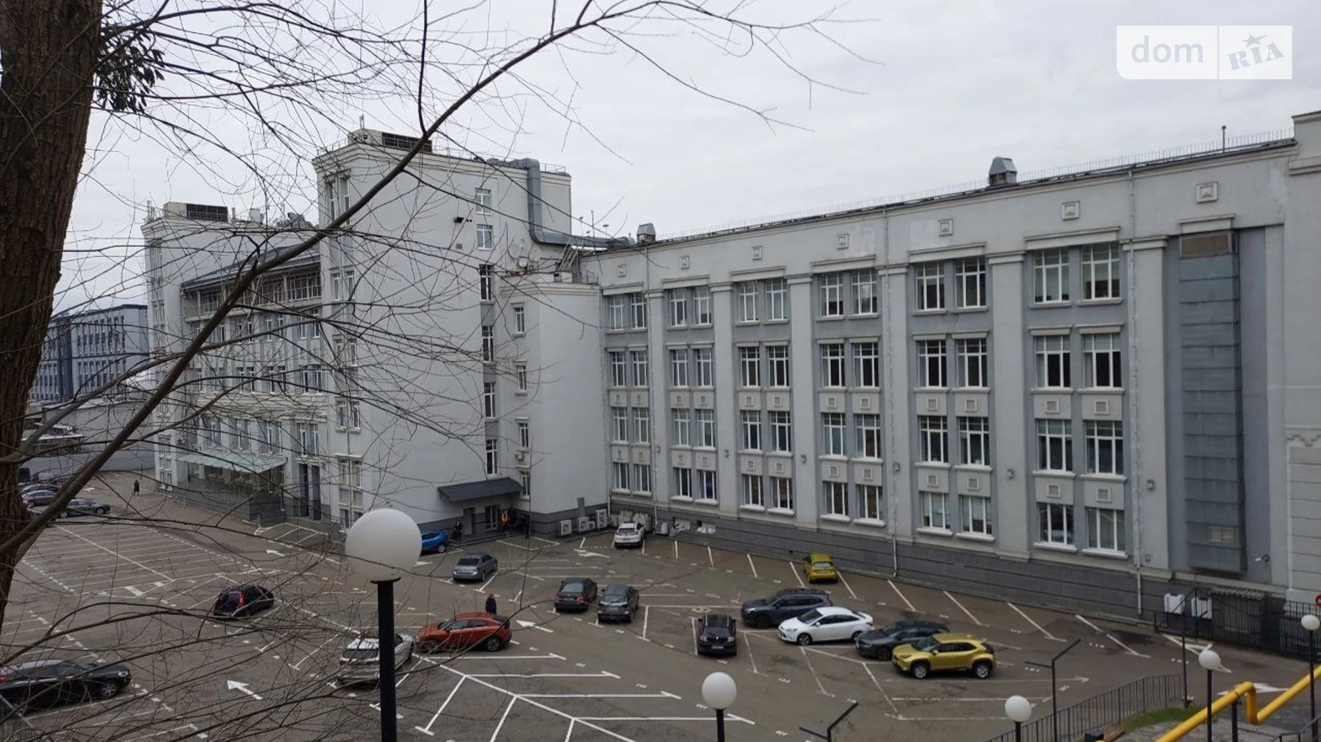 Сдается в аренду офис 256 кв. м в бизнес-центре, цена: 6000 $ - фото 3