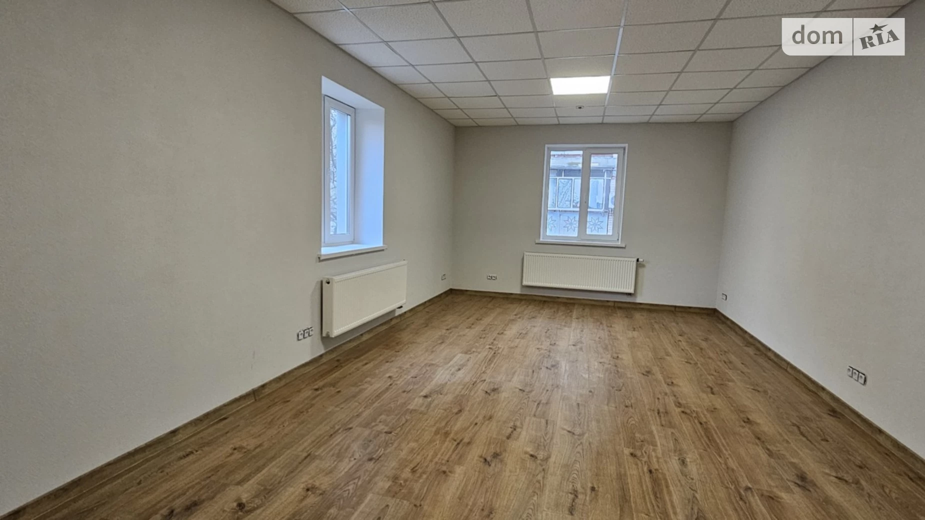 Сдается в аренду офис 28 кв. м в бизнес-центре, цена: 7840 грн - фото 2