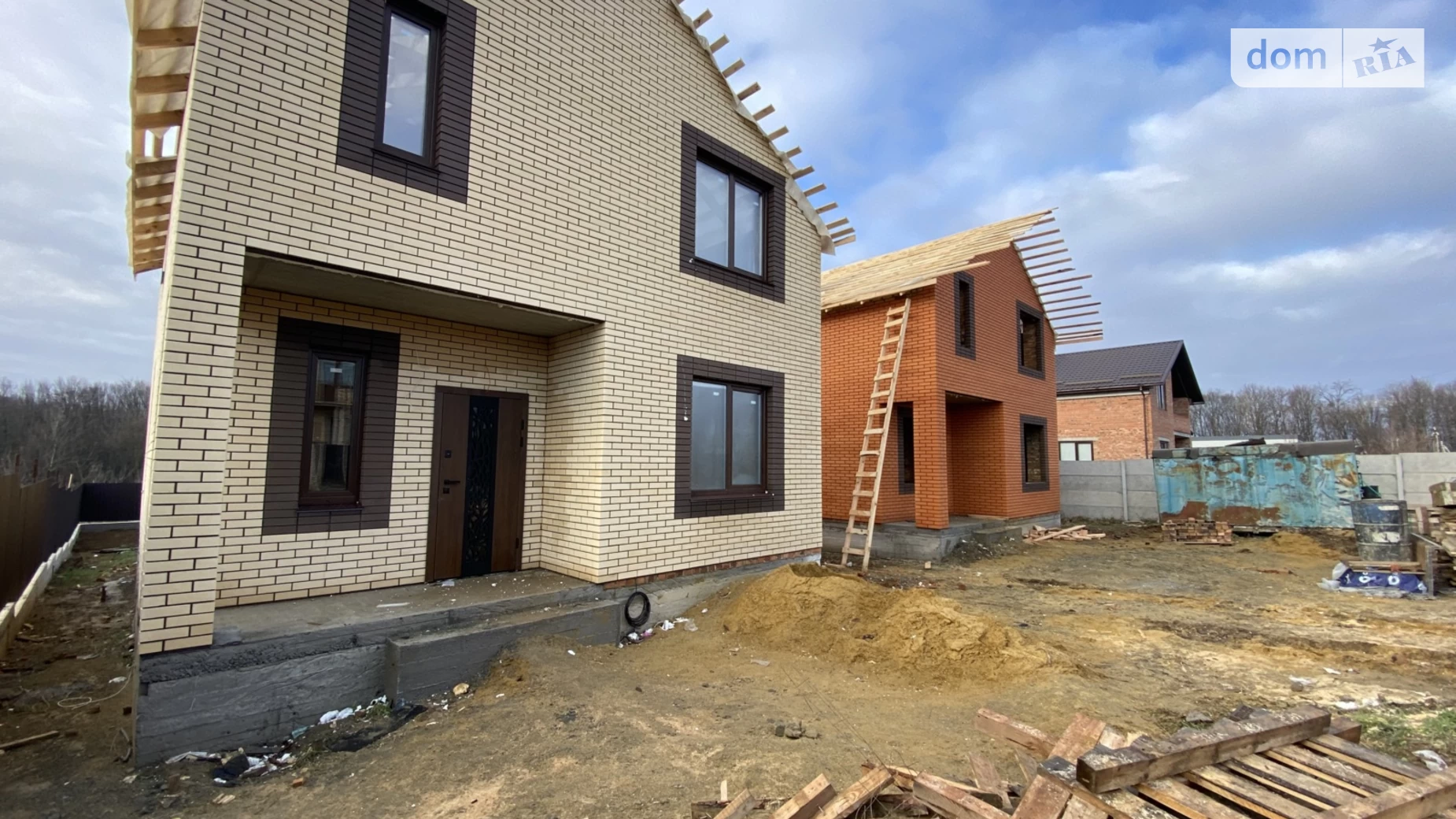 Продается дом на 2 этажа 126 кв. м с садом, цена: 89000 $ - фото 2