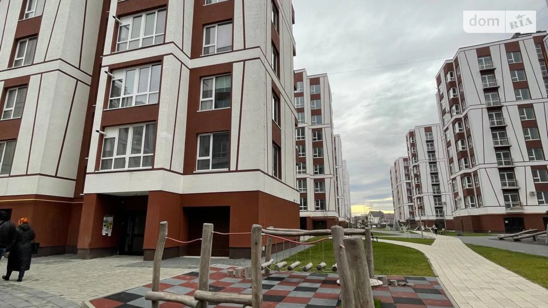 Продается 2-комнатная квартира 53.5 кв. м в Ивано-Франковске, ул. Павла Полуботка, 18 корпус 13 - фото 3