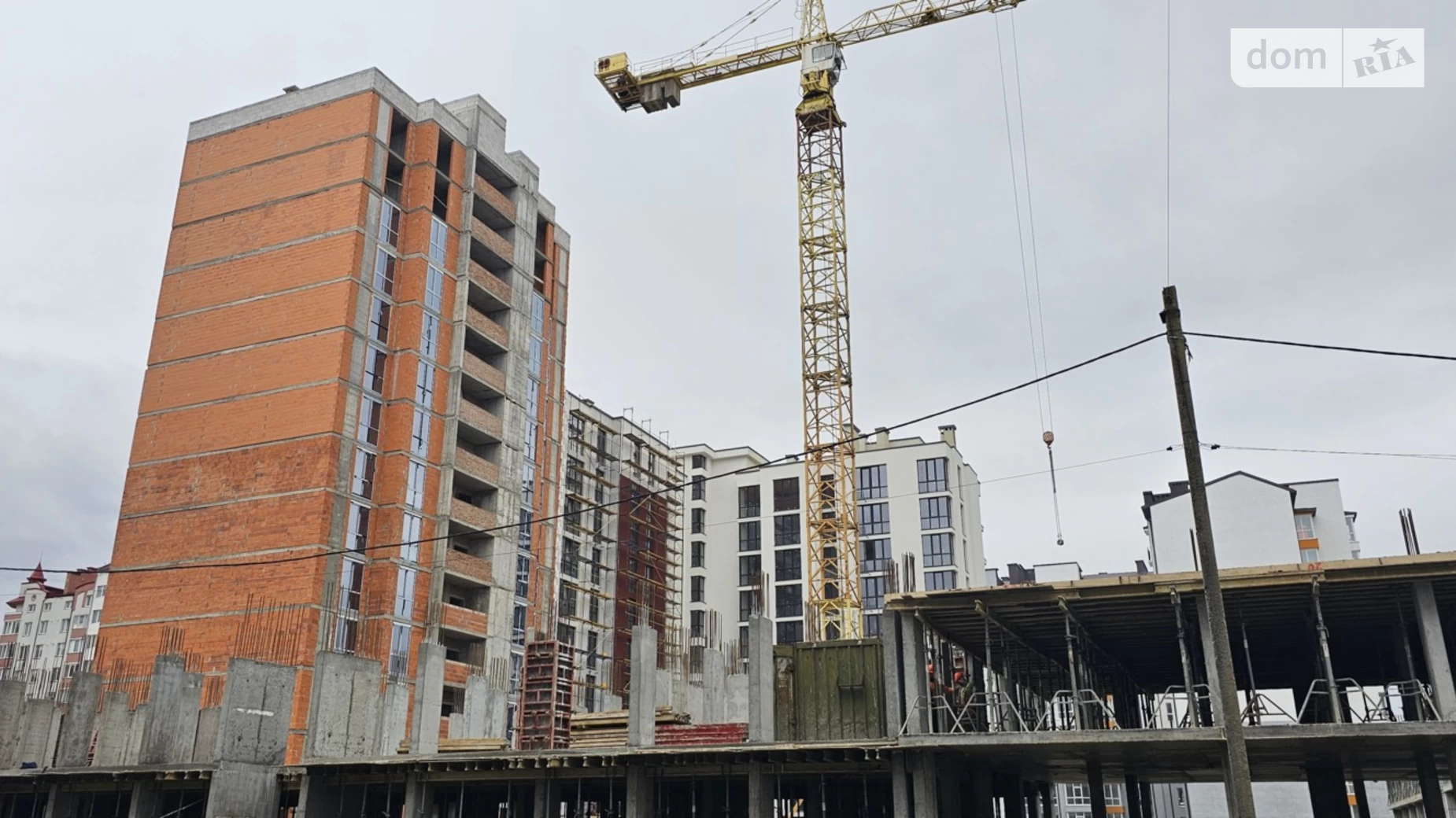 Продается 1-комнатная квартира 43 кв. м в Ивано-Франковске, ул. Химиков, 29 - фото 2