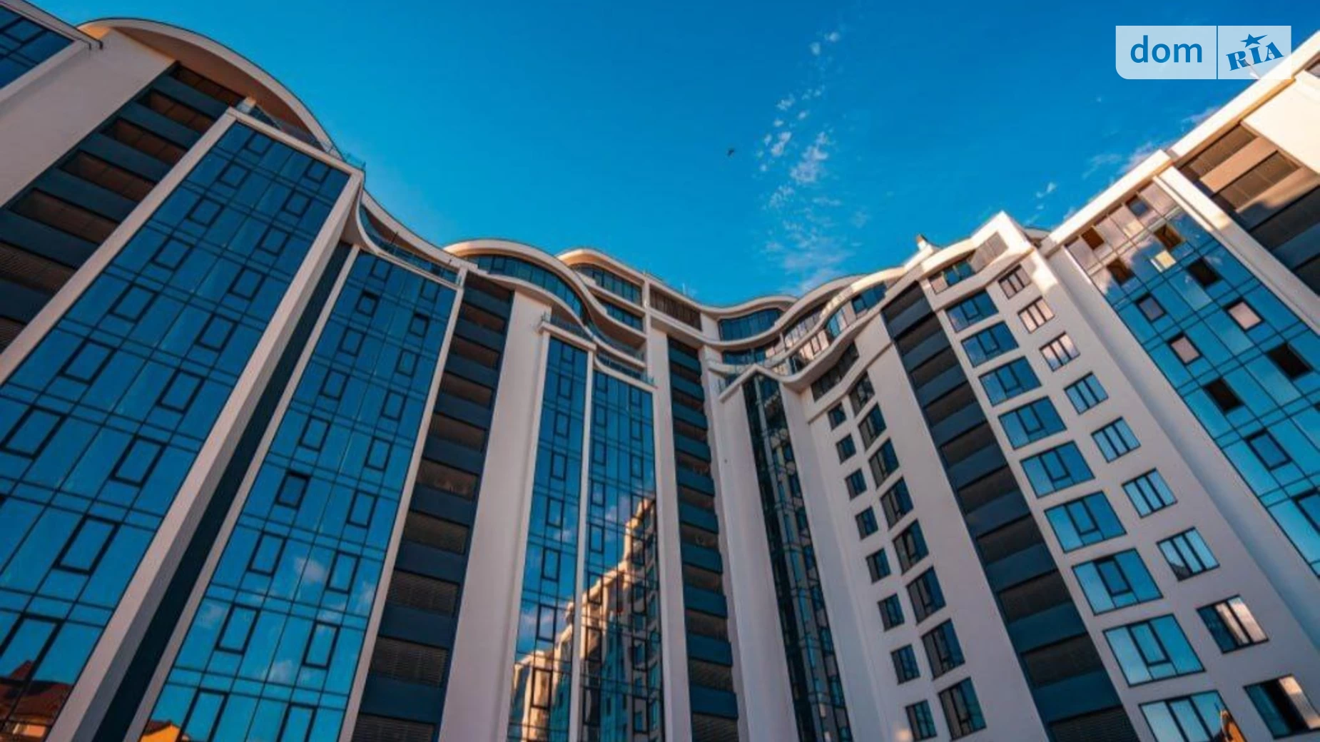Продается 3-комнатная квартира 82.4 кв. м в Ивано-Франковске, ул. Гетьмана Ивана Мазепы, 140А - фото 2