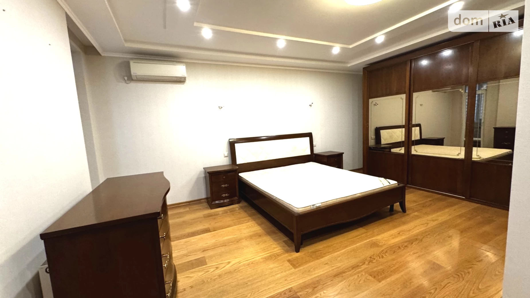 Продается 3-комнатная квартира 139.8 кв. м в Виннице, ул. Пирогова, 39 - фото 2