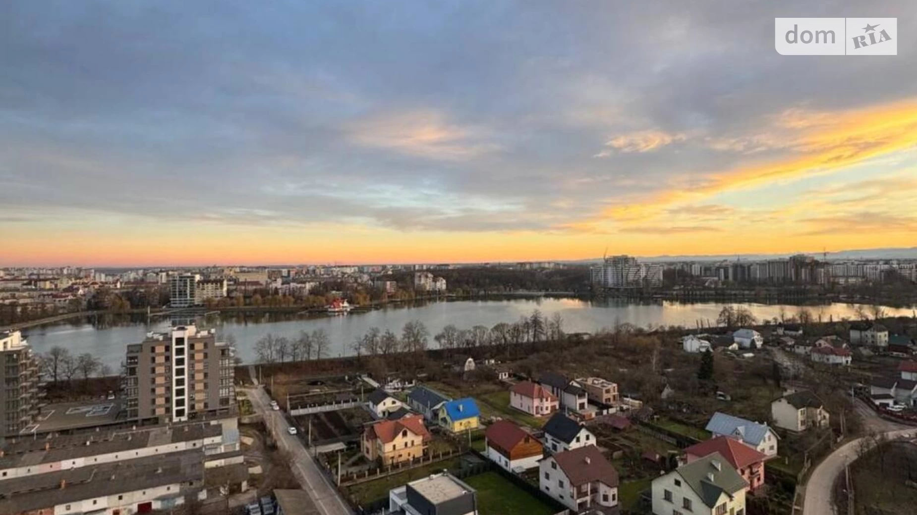 Продается 4-комнатная квартира 159 кв. м в Ивано-Франковске, ул. Ленкавского, 34 - фото 2