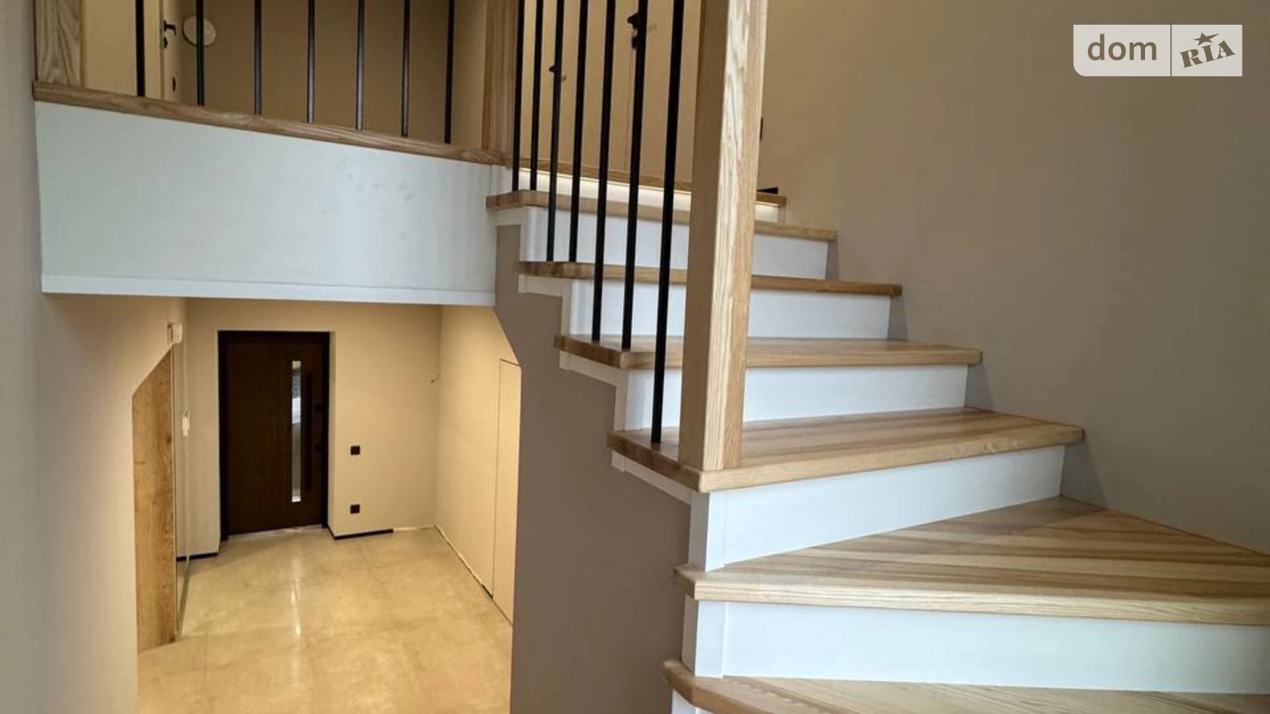 Продается дом на 2 этажа 190 кв. м с подвалом, цена: 225000 $ - фото 4