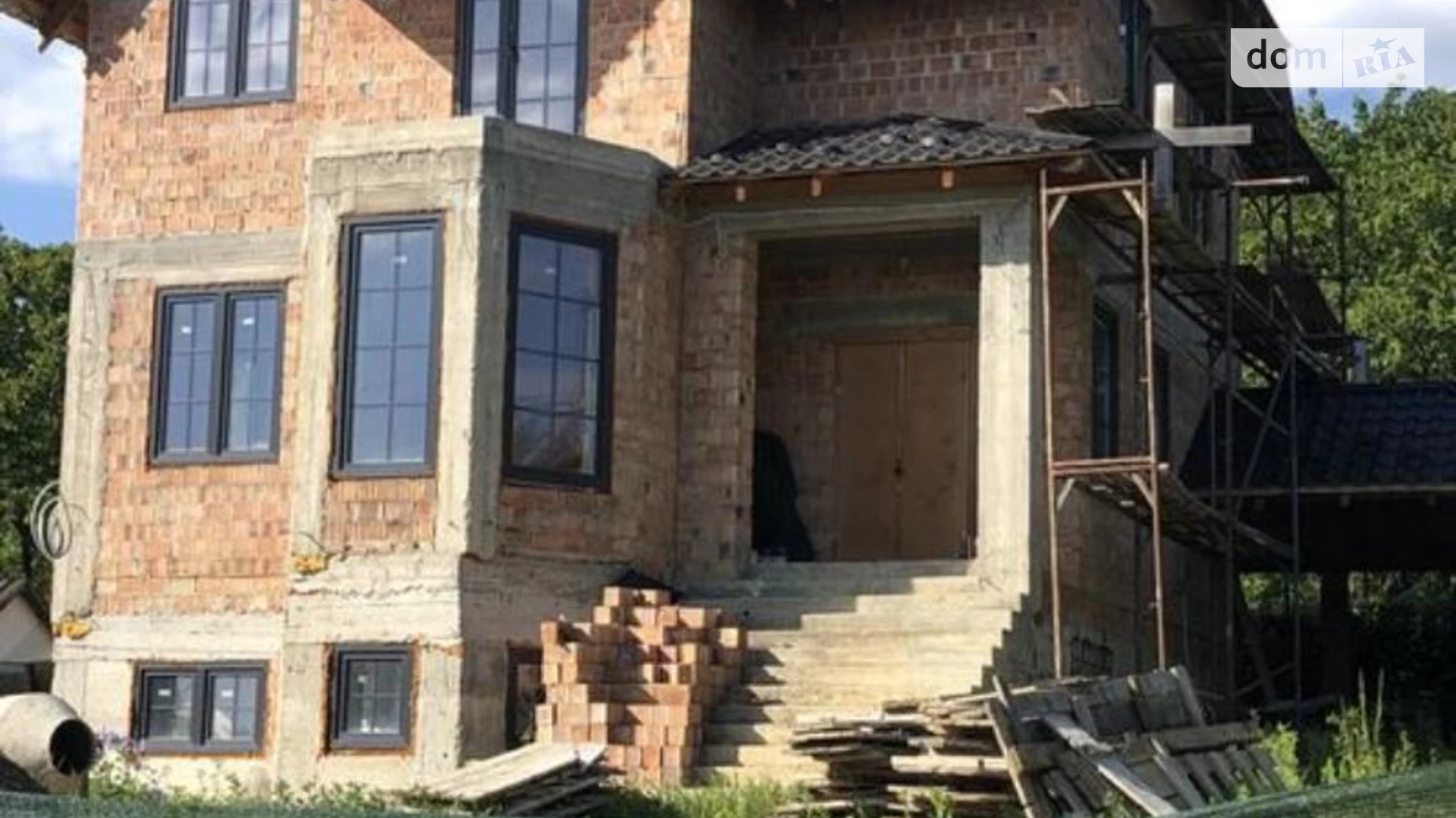 Продается дом на 3 этажа 240 кв. м с участком, цена: 112000 $ - фото 2