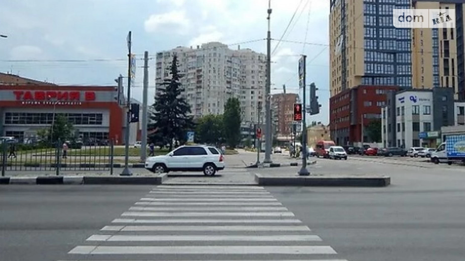 Продается 1-комнатная квартира 52 кв. м в Харькове, ул. Молочная, 52 - фото 2