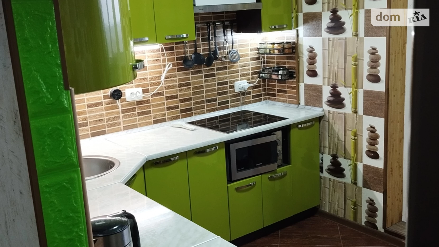 Продается 2-комнатная квартира 54.9 кв. м в Кривом Роге, ул. Погребняка, 27 - фото 2