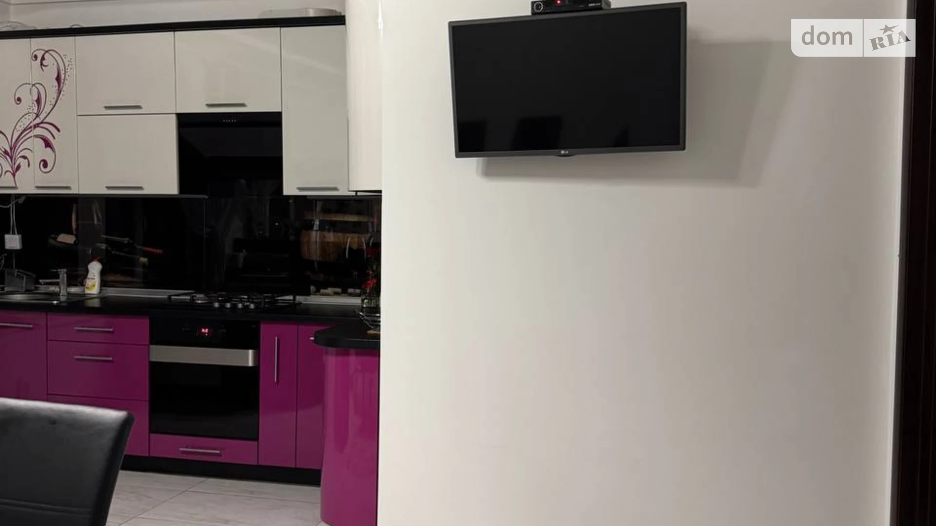 Сдается в аренду часть дома 250 кв. м с садом, цена: 600 € - фото 4