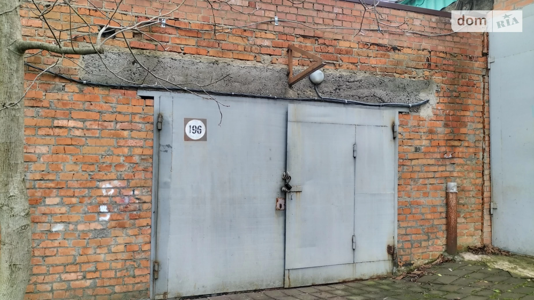 Продается место в гаражном кооперативе под легковое авто на 95 кв. м, цена: 32000 $ - фото 2