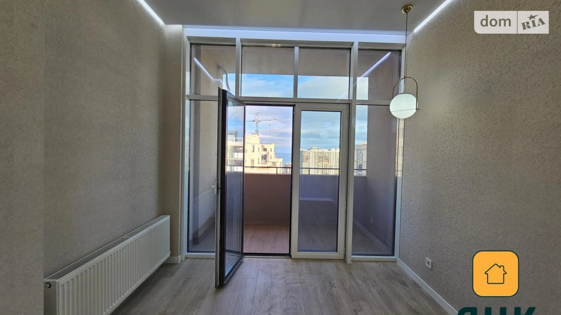 Продається 2-кімнатна квартира 82 кв. м у Одесі, пров. Курортний, 1 - фото 2