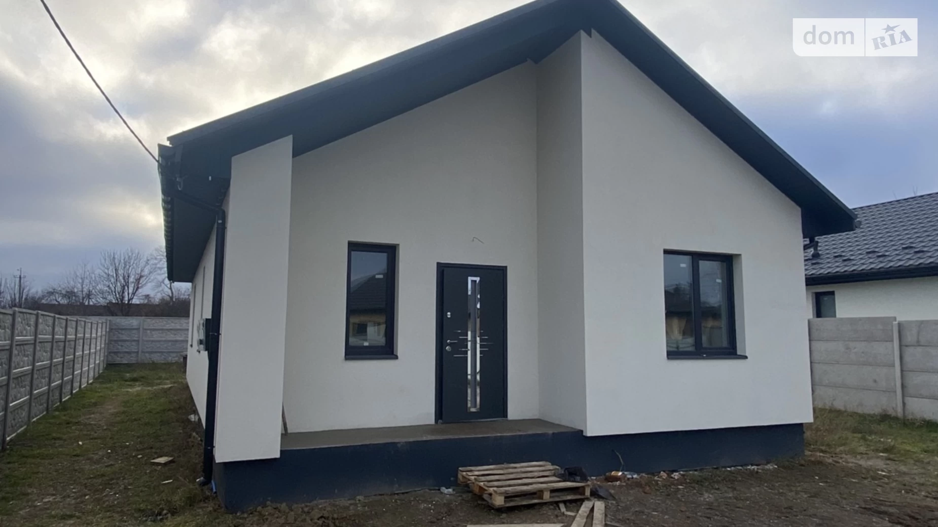 Продается одноэтажный дом 95 кв. м с камином, цена: 71000 $ - фото 3